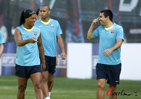 图文-巴塞罗那群星备战新赛季 巴西人信奉快乐