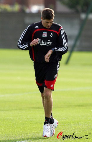 利物浦备战冠军联赛资格赛_体育频道_中国江