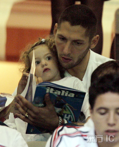 ͼ��-[ŷ����]�����VS������������ЯСŮ����ս