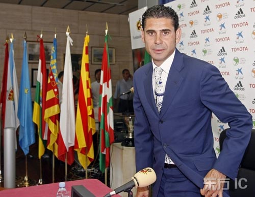 图文-皇马传奇出任西班牙队总监 耶罗出山来势