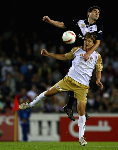 图文-澳大利亚足球超级联赛 这样的造型很有立