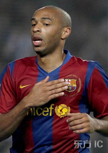 图文-[西甲]巴塞罗那vs贝蒂斯 巴萨在亨利心上_