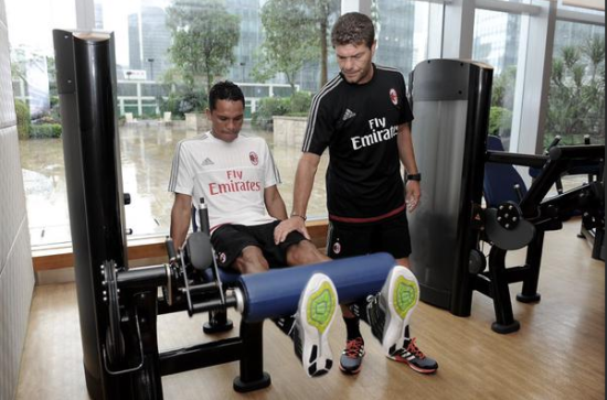 米兰新闻的微博_微博