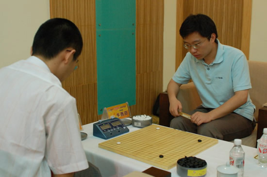 -围甲第7轮上演豪门恩怨 牛雨田迎战朴文尧_综