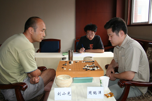 图文-第9届阿含-桐山杯决出8强 刘小光淘汰周鹤洋