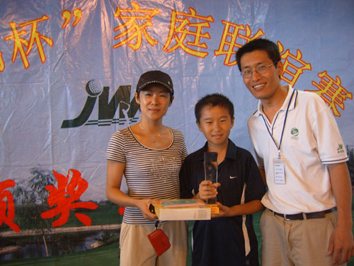 佳伟6月份家庭联谊赛在佳伟高尔夫球场圆满收