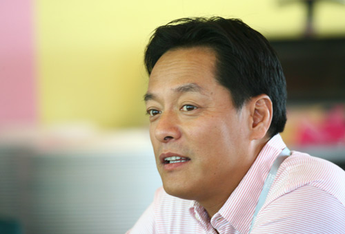 �и�Э�϶�������ƽ̨��������Ů�ӶԿ�������¯