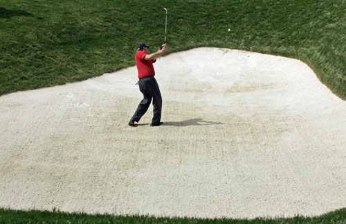 图文-奥克芒沙坑困扰名将 米克尔森身陷囫囵