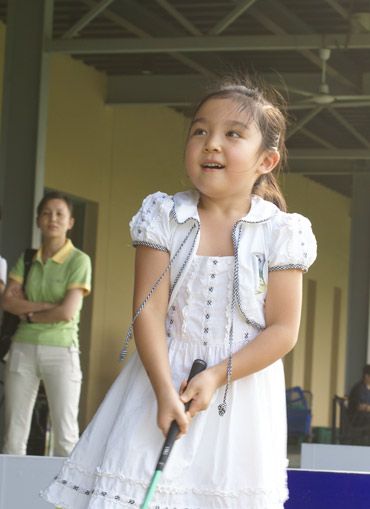 ͼ��-��������ѵ��Ӫ�����СŮ�����Ĳμ�