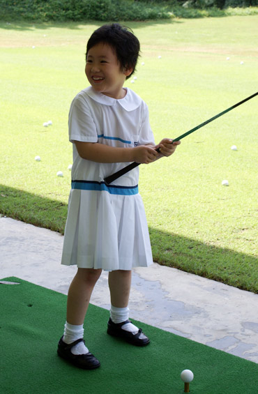 ͼ��-��������ѵ��Ӫ���ڻССŮ����Ȥ��Ȼ