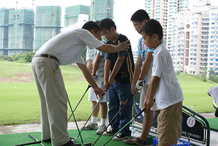 ͼ��-��������ѵ��Ӫ���ڻһ����ϰ��������