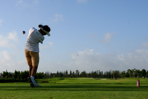 ͼ��-�����������Ϻ�վ�ڶ���¬��ϼ��ˬ�Ӹ�