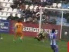 俄超门将神奇入球 大脚开球演绎90米吊射|欧洲