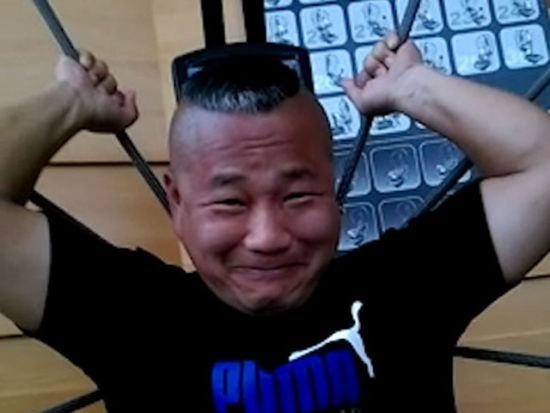 翻译哥体验蜘蛛网电人