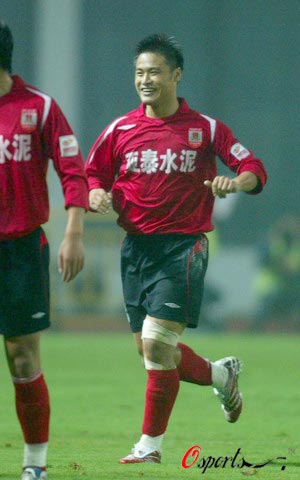图文-[中超]上海申花VS长春亚泰 杜震宇庆祝进