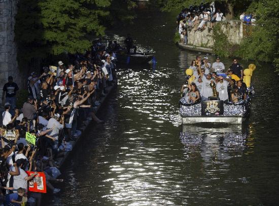 ͼ��-����Я�ܹھ������ʴ��������ⰶ��֧������