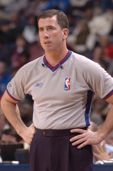 美FBI调查NBA资深裁判赌球NBA陷入“假球”风波