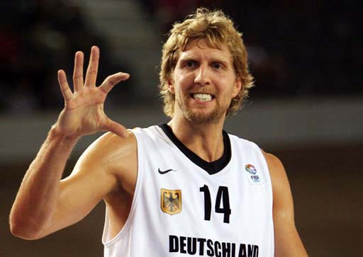 澳洲旅行带回满脸胡子 德克:MVP不能弥补季后