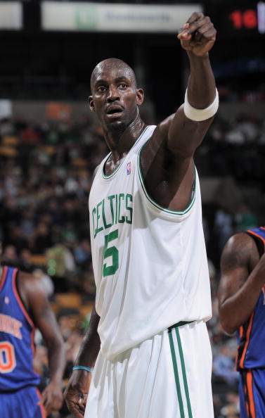 MVP猜想:加内特小皇帝针锋相对 科比登顶难在