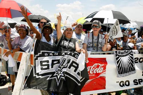 ͼ��-���̶ӷ���ʥ������¿�������ӿ�����