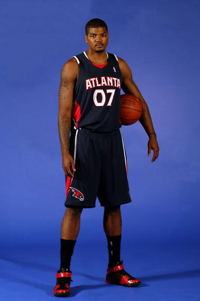 图文-亚特兰大鹰队更换新队服 史密斯期望好运