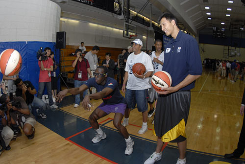 图文-选秀热门易建联的纽约故事 现在让我来秀