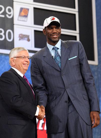 图文-2007NBA选秀奥登成为状元秀 奥登一