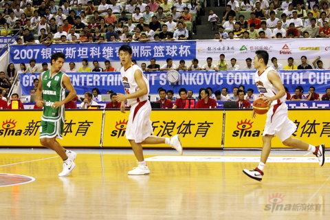 国男篮vs斯洛文尼亚_2006中国vs斯洛文尼亚_