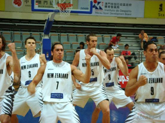 图文-[斯杯]中国男篮vs新西兰 新西兰舞蹈聚焦 