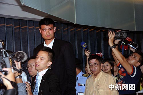 ͼ��-Ҧ����̨101��¥����ҹ������"Χ׷�½�"