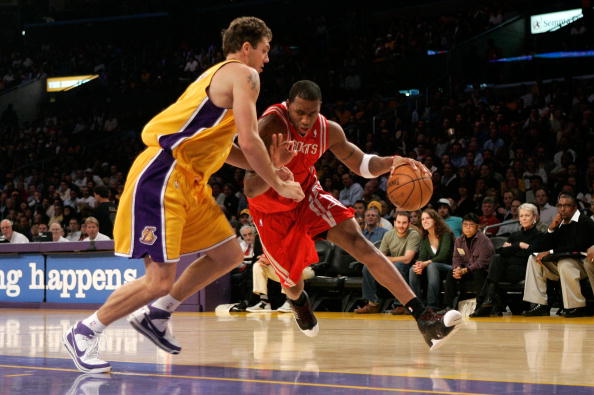 图文-[NBA常规赛]火箭vs湖人 麦蒂突破沃顿_篮