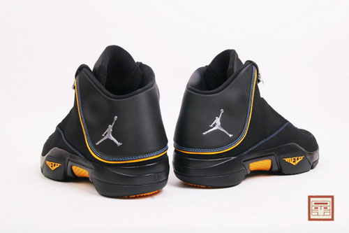 图文-小甜瓜安东尼的最新战靴