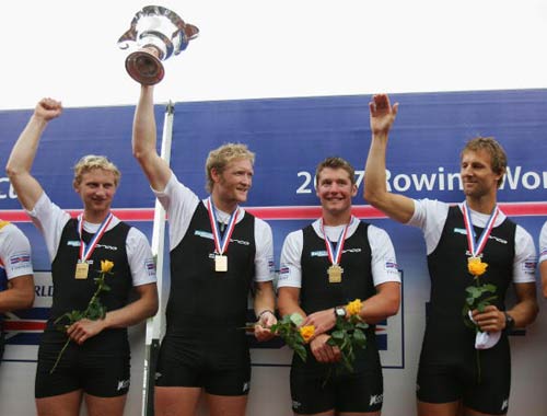 图文-赛艇世界杯荷兰站 男子四人双桨冠军新西