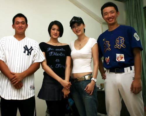 图文-星战国际名模VS洋基小子 四大精英开心欢