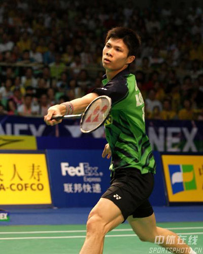 图文-羽球大师赛冠亚军风采 男单亚军黄综翰_