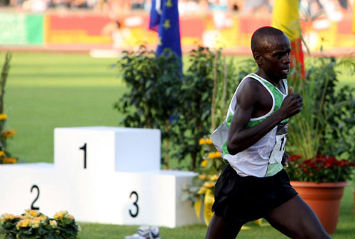 图文-列日国际田径赛赛况 黑色闪电侠疾驰而过