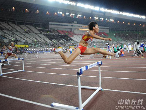 图文-世锦赛女子400米栏决赛 黄潇潇技术不落下风_综合体育_NIKE新浪竞技风暴_新浪网