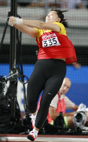 图文-世锦赛张文秀获女子链球季军 潇洒自如的