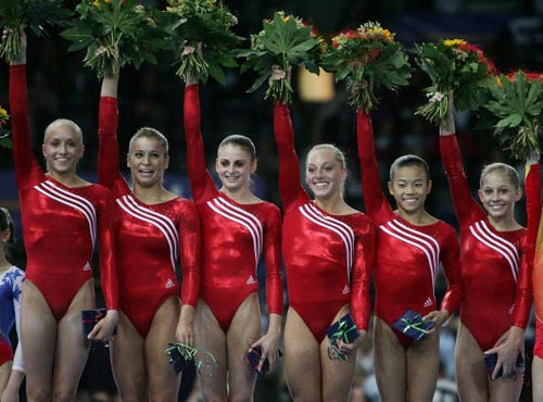 ͼ��-���������Ů�Ű佱������Ա�߾������ʻ�