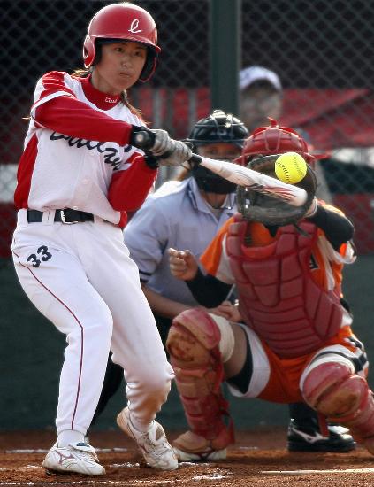 图文-[六城会]垒球精彩赛况 大连队员拼尽全力