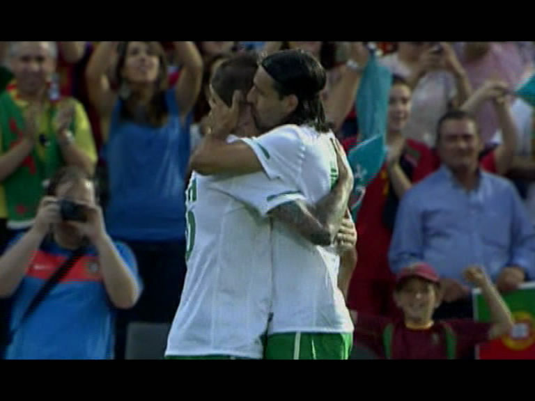 C罗神级进球被纳尼毁掉 皇马天王怒摔队长袖标