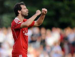 范尼隔人怒射破门! 重返国家队首粒入球|欧洲区