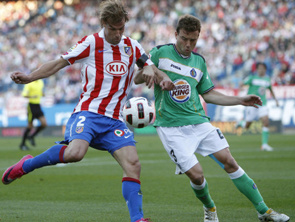 北美联赛再现神奇门将 伤停补时凌厉一击救主