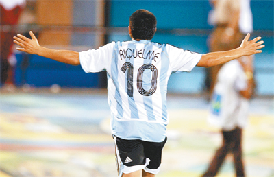 罗米的最大任务不是进球 怎样才能博探戈大师