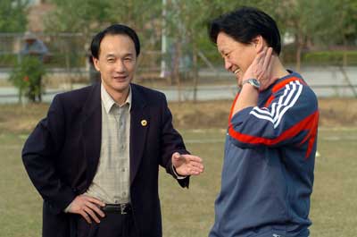 谢亚龙再吟古诗勉励国足 身处漩涡朱广沪选择