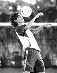 ���ޱ�-�۷�Ծ����޴�����Ϸ�޵�������˹����ռ��