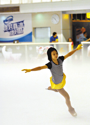 韩国花样滑冰队隐居广州 最大年龄不到16岁