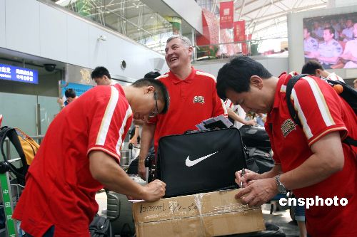 男篮西行练兵:姚明当 看客 诺维斯基任 考官 _其