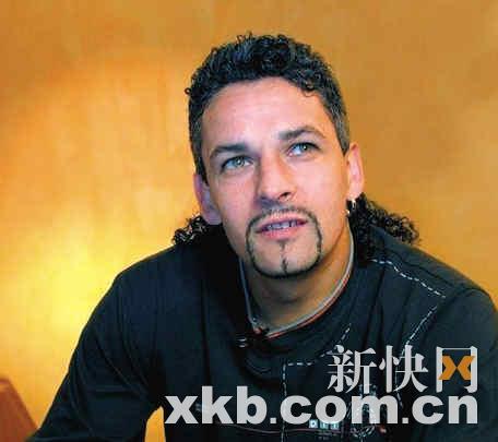 前世界足球先生现身京城 忧郁乔王子下周秀羊