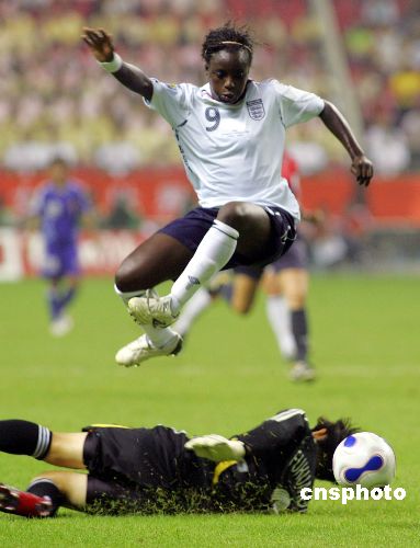 Ů�����籭A��С�����ձ��Ӷ��ȶ��ƺ�Ӣ����